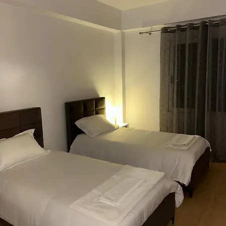 Apartamento Flat In - Modern & Cozy Tirana